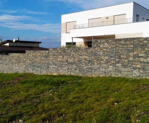 Fences from gabion baskets 2