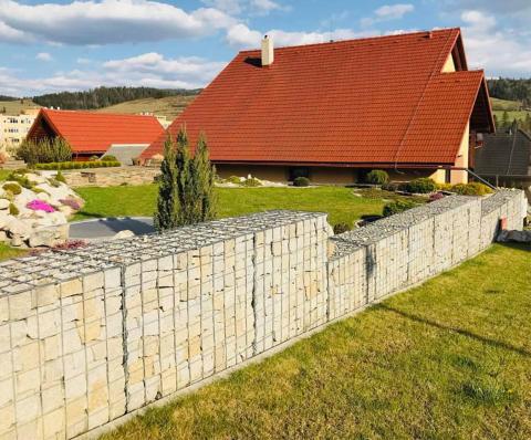 Fences from gabion baskets 5