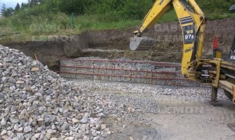 Assembly of the supporting gabion wall 26