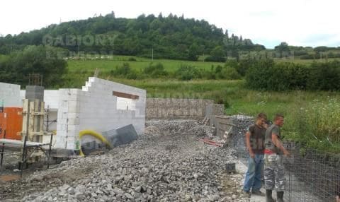 Assembly of the supporting gabion wall 51
