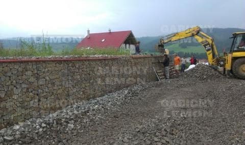 Assembly of the supporting gabion wall 54