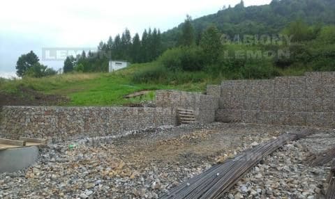 Assembly of the supporting gabion wall 55