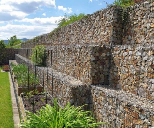Gabion retaining walls
